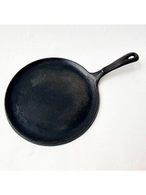 Wagner Ware Vintage Cast Iron Round Griddle Flat Top Pan 10"
